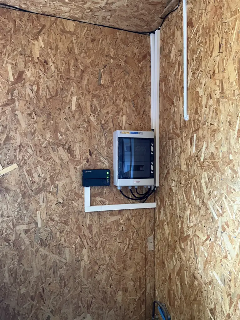 Installation d'une centrale photovoltaïque de 5 kWc en autoconsommation avec revente de surplus (16)