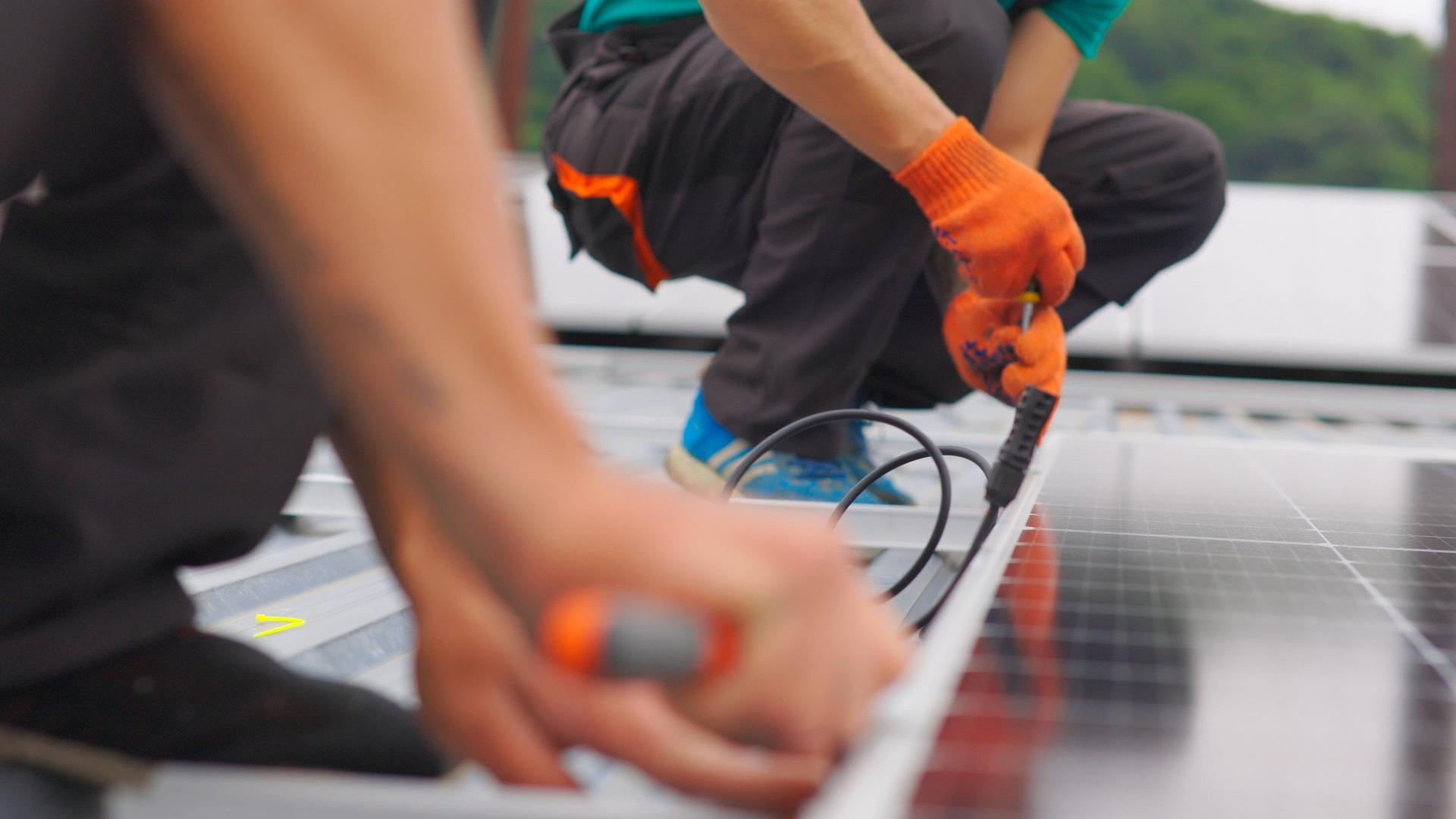 Installation de panneaux solaires par Astron Énergies à Barbezieux